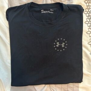 Men’s under armor black t shirt